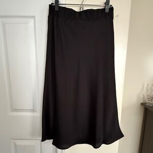 NWOT Veronica M Satin Midi Skirt